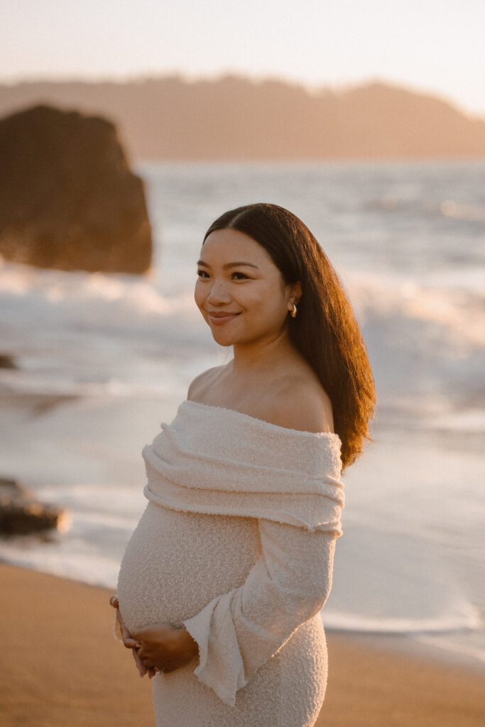 maternity shoot of the mother